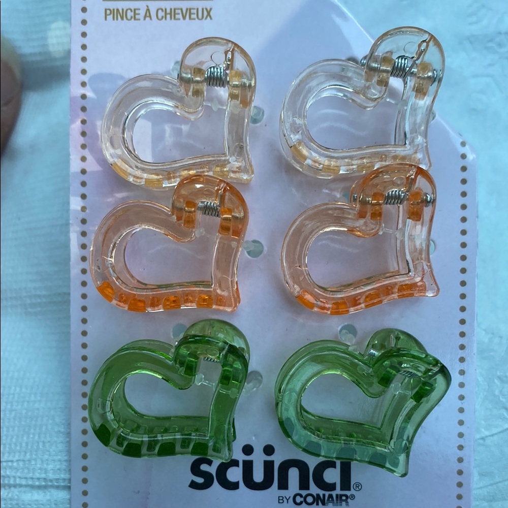 Scunci Heart Hair Mini Clips Set